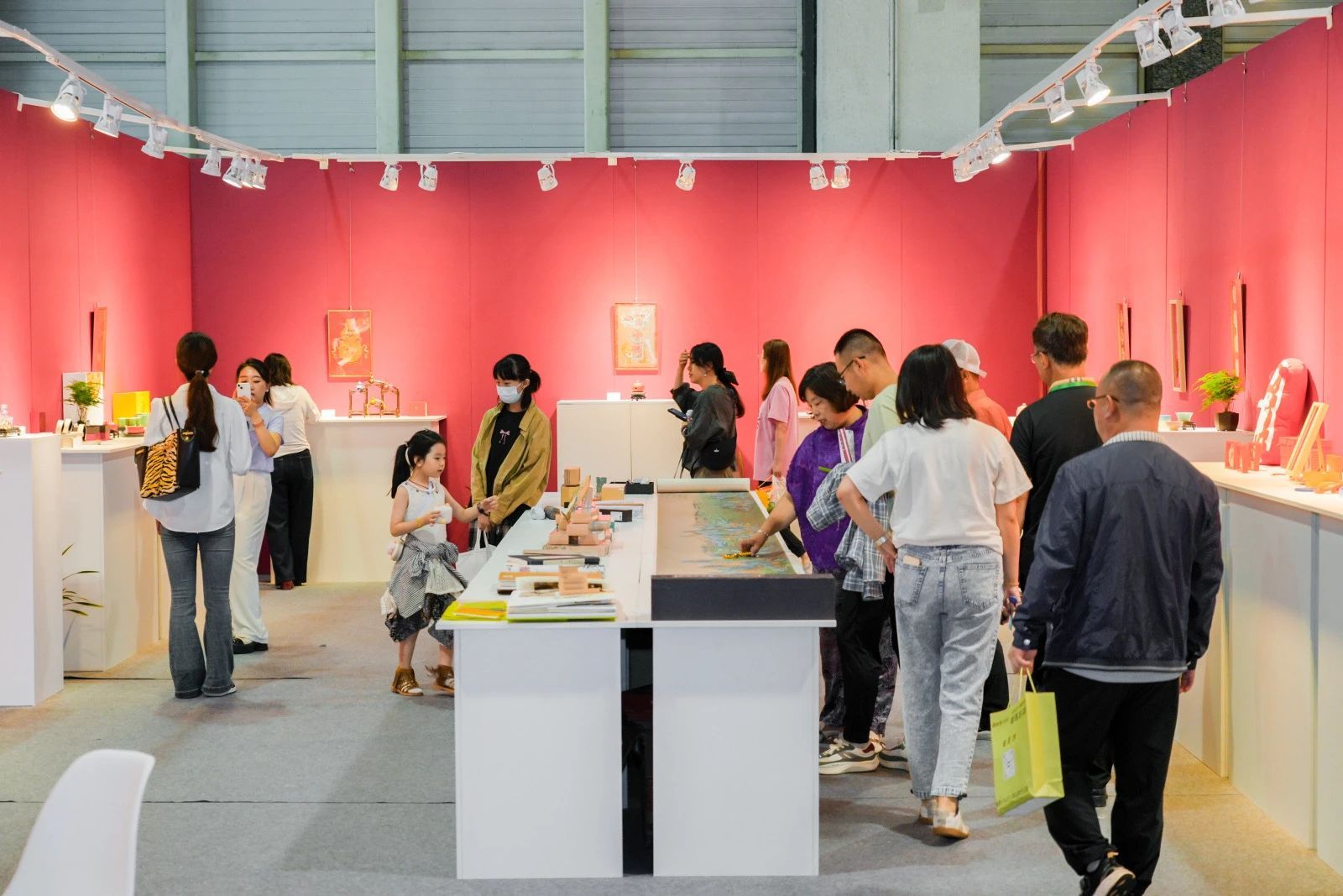 近4000件艺术精品云集，2025包头艺博会隆重启幕