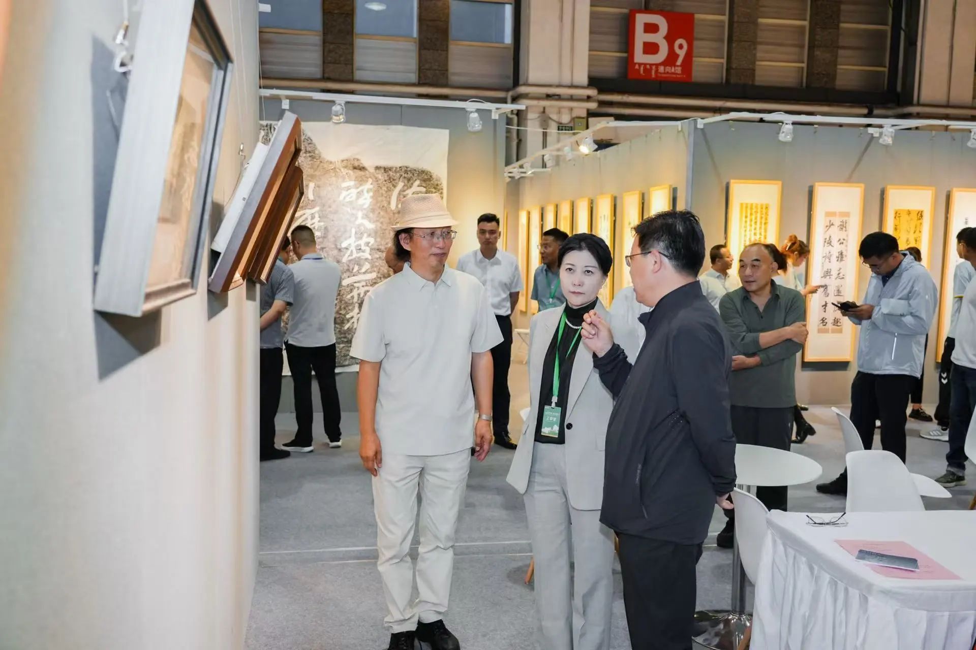 近4000件艺术精品云集，2025包头艺博会隆重启幕