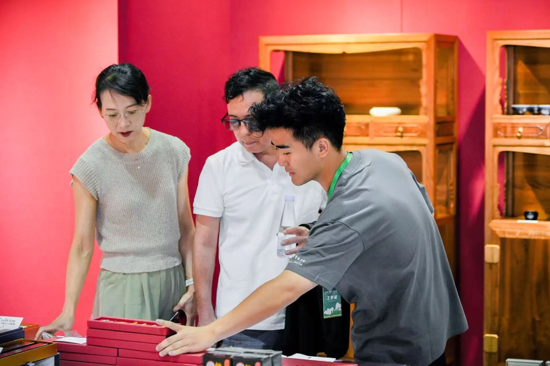 近4000件艺术精品云集，2025包头艺博会隆重启幕